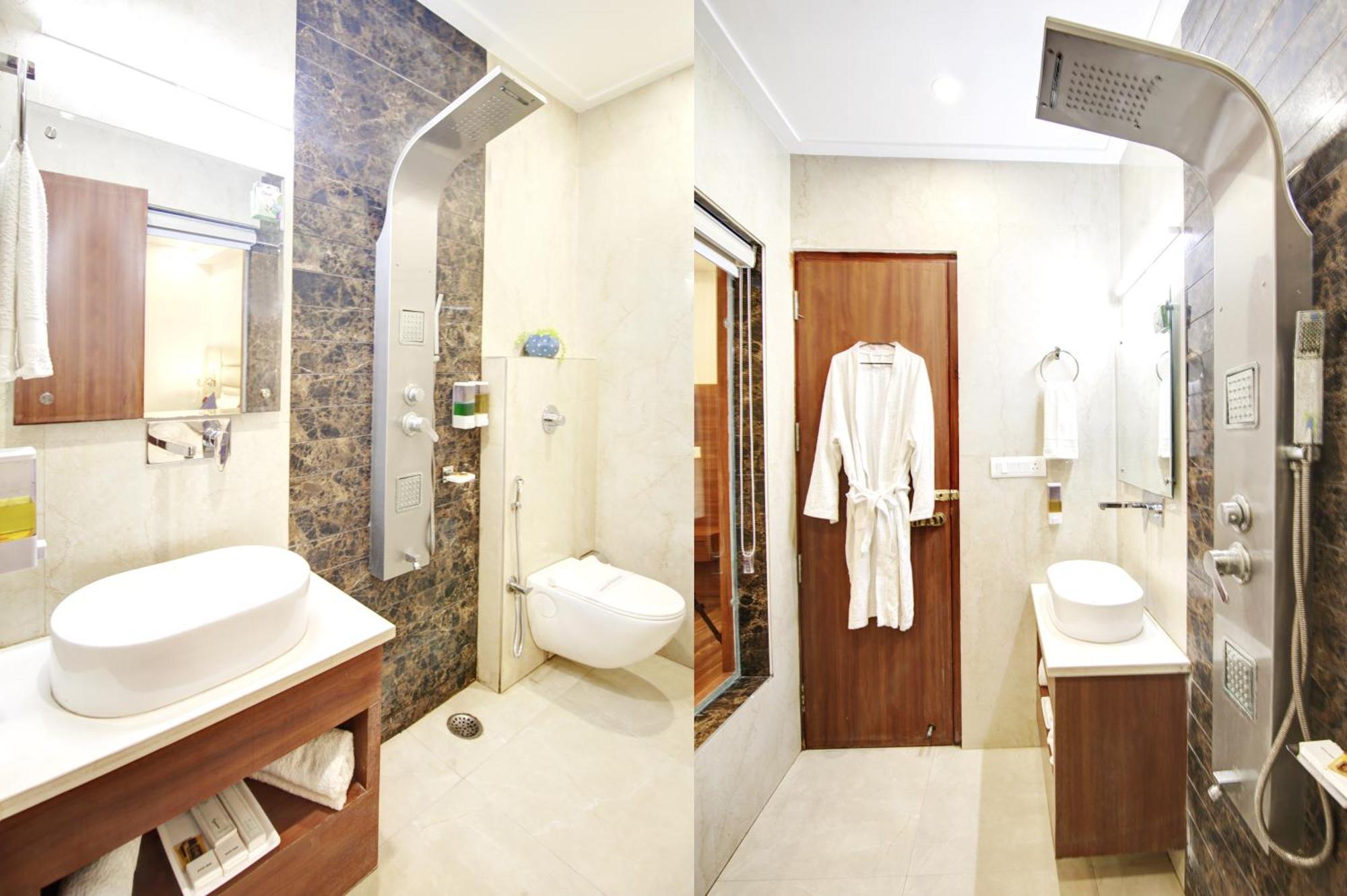 Marks Hotel & Banquet 노이다 외부 사진